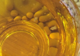 VC果园：玉米油与花生油的区别是什么？玉米油的功效与作用